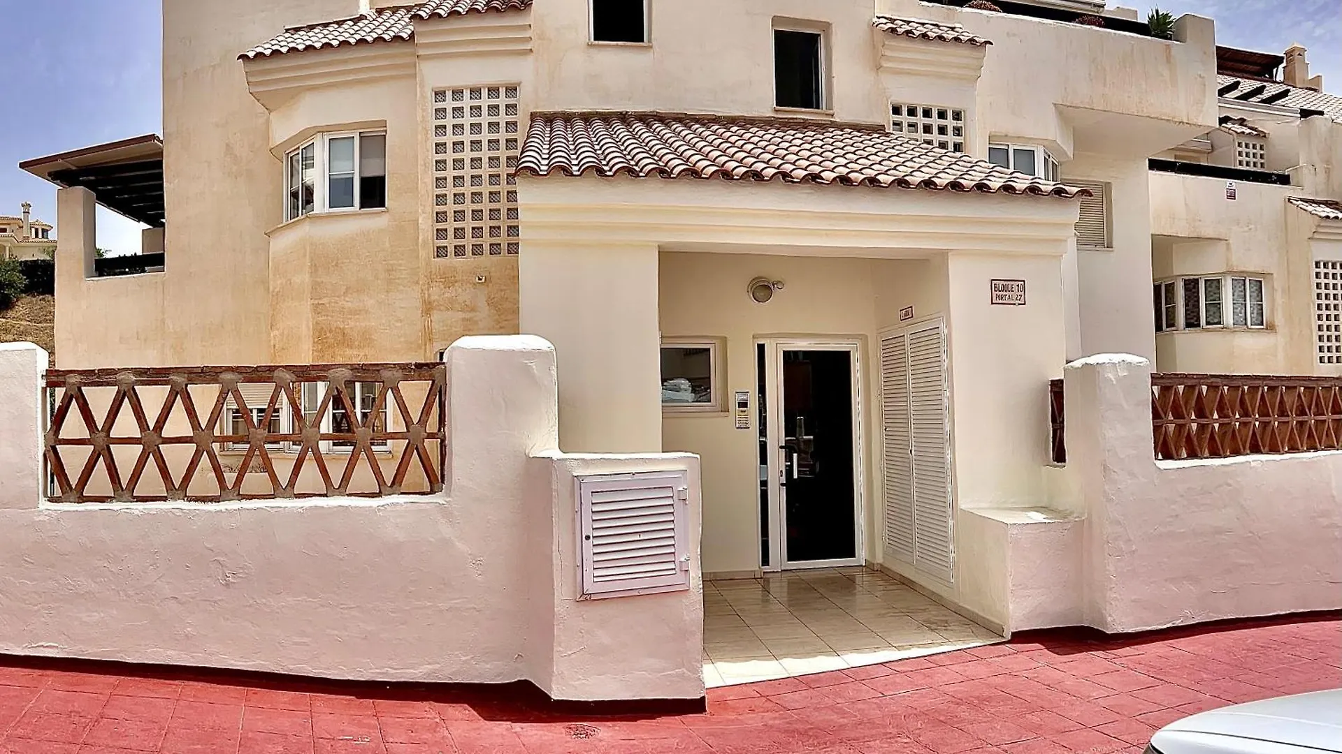 Beautiful Apartment With Pools, Playground And Paddle Tennis - Family Friendly And Near Vithas Hospital - Free Parking In Garage Benalmádena 0*,  España