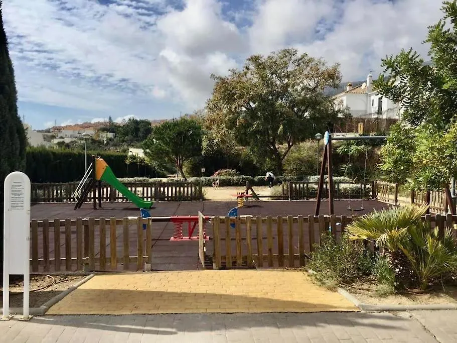 Beautiful Apartment With Pools, Playground And Paddle Tennis - Family Friendly And Near Vithas Hospital - Free Parking In Garage Benalmádena España